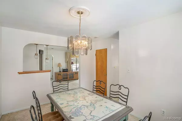 Clarkston, MI,6141 Paramus