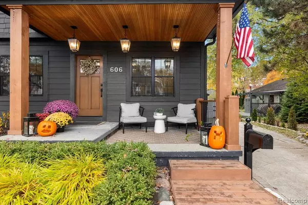 Royal Oak, MI 48073,606 Golf Avenue