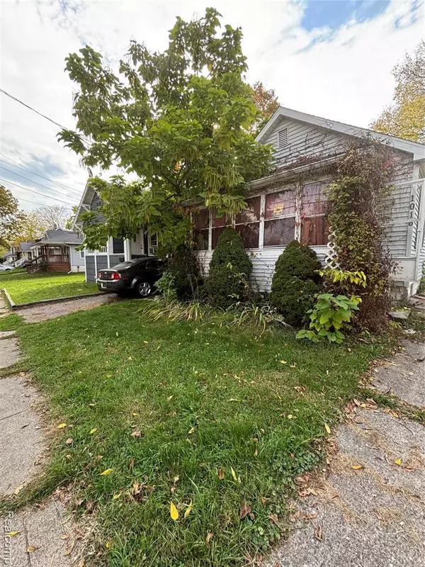 1016 May Street, Lansing, MI 48906