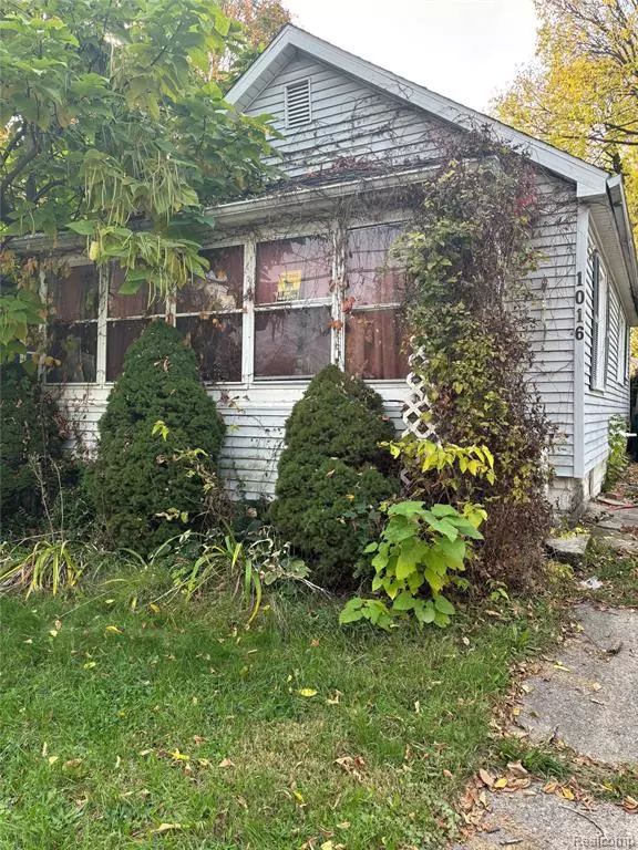 Lansing, MI 48906,1016 May Street