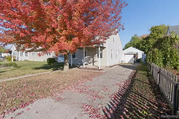 Belleville, MI 48111,129 South Street