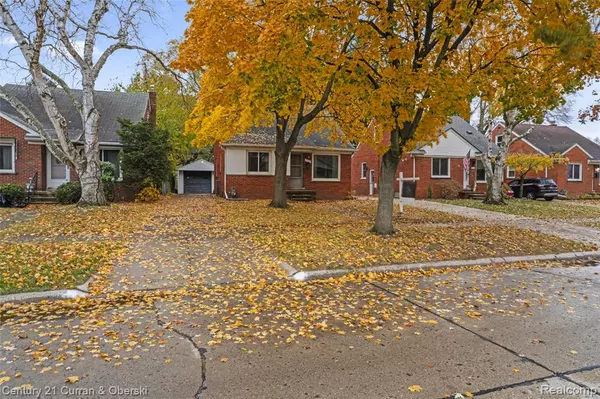 Dearborn Heights, MI 48127,8152 Virgil Street