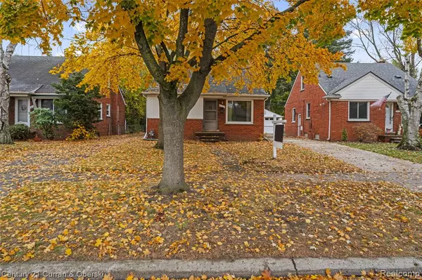 Dearborn Heights, MI 48127,8152 Virgil Street