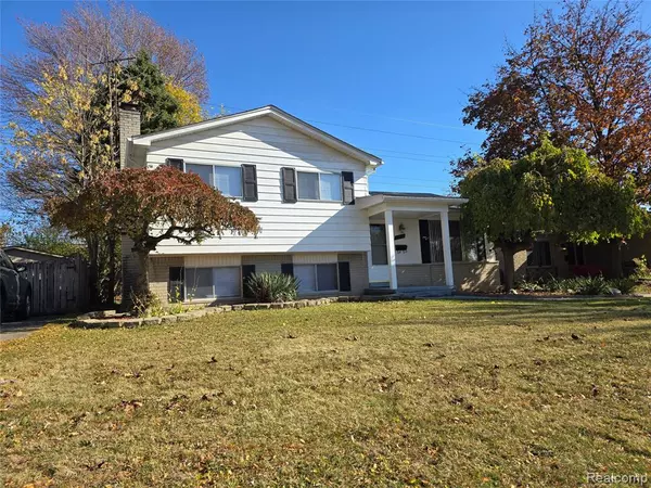 Sterling Heights, MI 48312,33828 Stonewood Drive