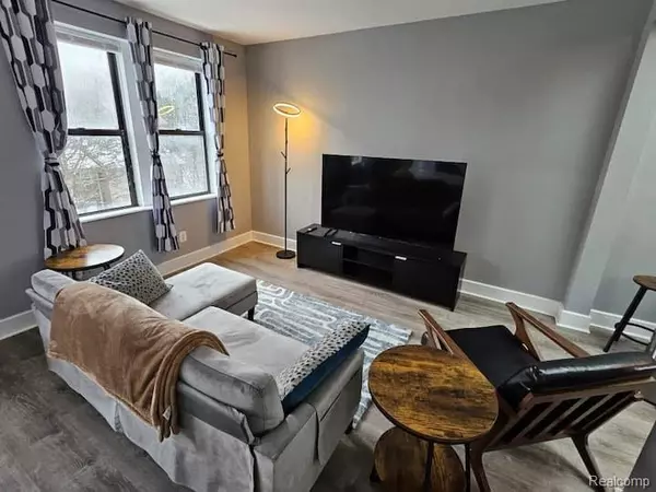 Detroit, MI 48202,7740 3rd Street