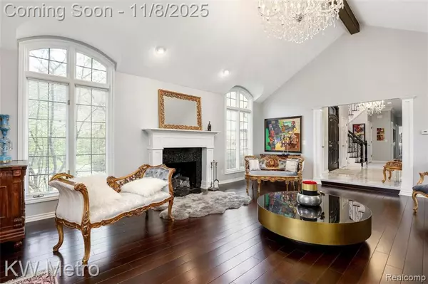 Bloomfield Hills, MI 48302,2863 MEADOWOOD LANE