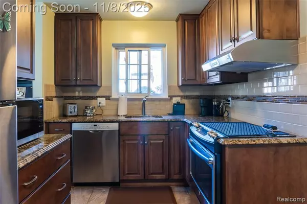 Southfield, MI 48076,30240 Southfield Road