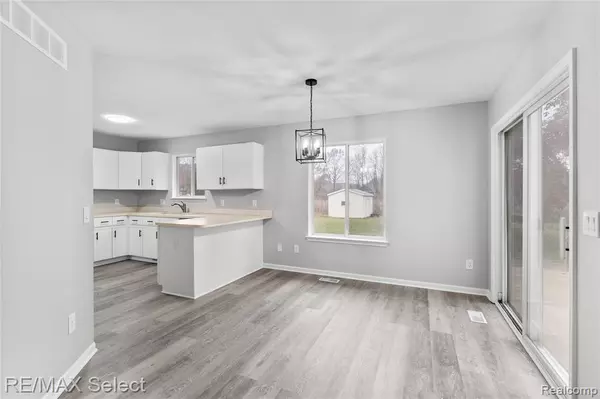 Davison, MI 48423,8455 Deer Field Drive