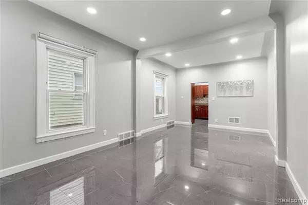 Dearborn, MI 48126,4736 Curtis Street