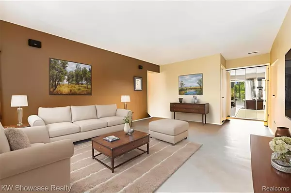 West Bloomfield, MI 48323,3835 Lone Pine Road