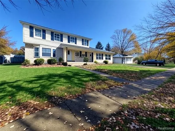 31971 Gilbert Drive, Warren, MI 48093