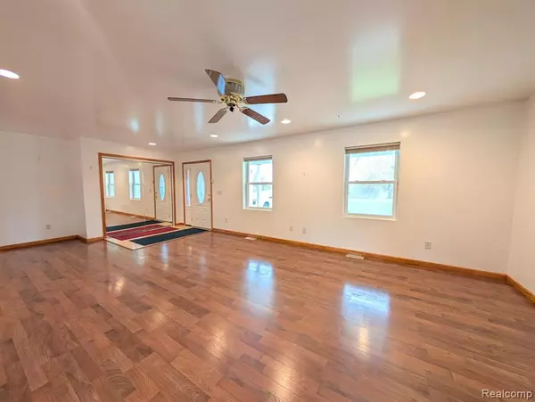 Flint, MI 48506,6185 N Vassar Road