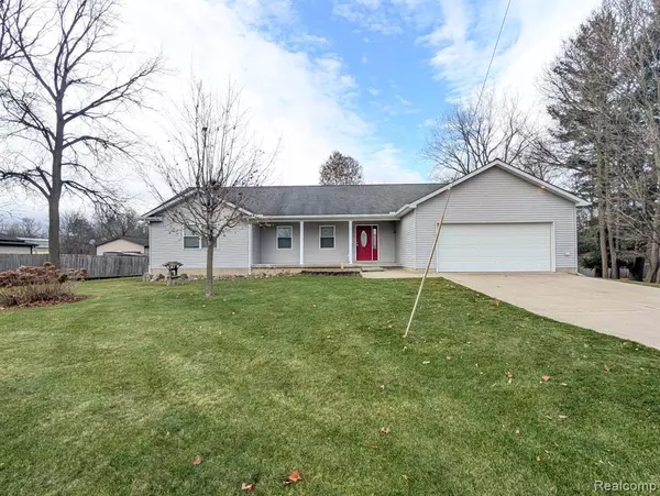 6185 N Vassar Road, Flint, MI 48506