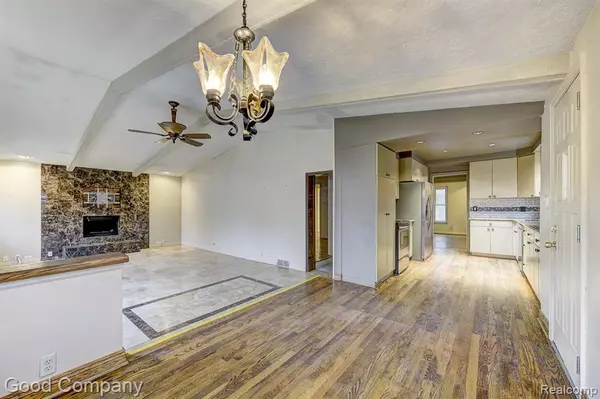 Royal Oak, MI 48073,312 Jeffrey Avenue