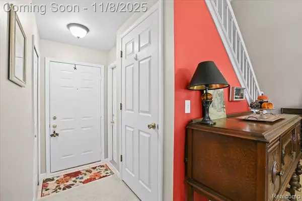 Canton, MI 48188,43576 Yorkville Drive