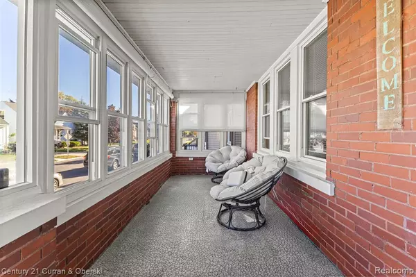 Wyandotte, MI 48192,823 Saint John Street