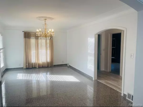 Dearborn, MI 48126,7758 Reuter Street