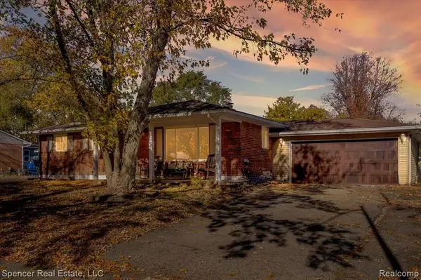 Waterford, MI 48327,5726 Sutherland Drive