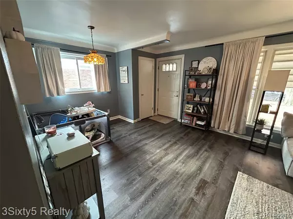 Dearborn Heights, MI 48125,4459 Parker Street