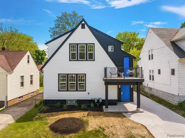 Hazel Park, MI 48030,310 E HARRY Avenue