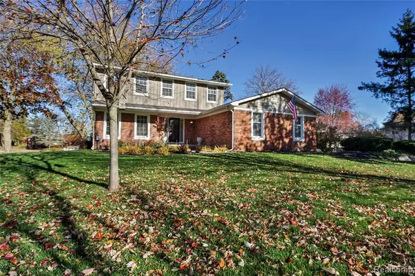 Commerce Twp, MI 48382,2832 Ravinewood Drive