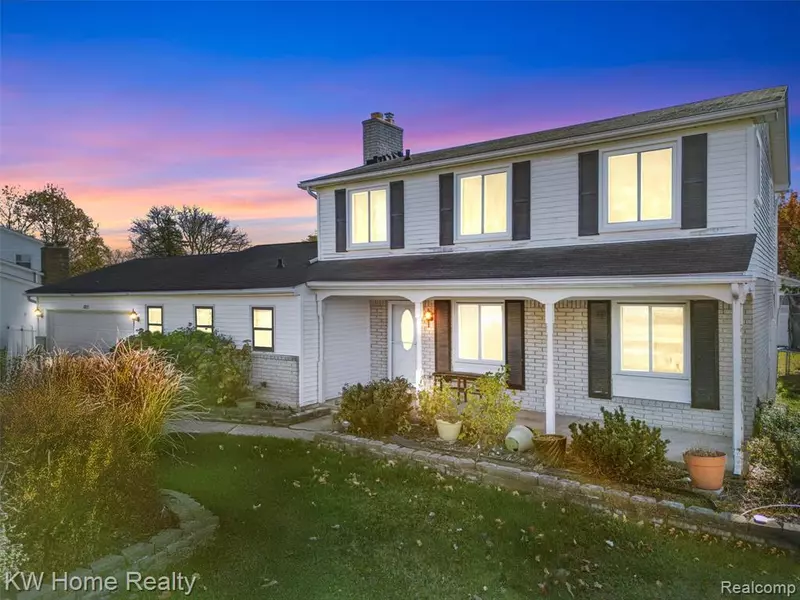 28931 W 11 Mile Road, Farmington Hills, MI 48336