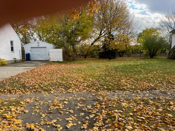 Wayne, MI 48184,35621 Brush Street