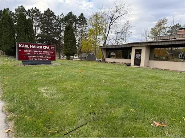 Grand Blanc, MI 48439,610 E Grand Blanc Road