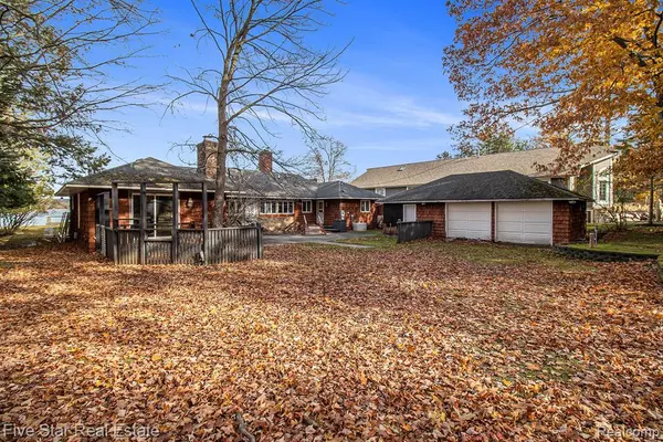 Onekama, MI 49660,3162 Crescent Beach Road