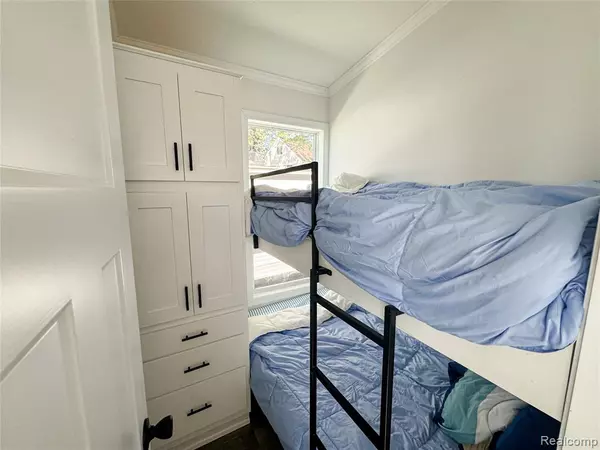 Fenton, MI 48430,2 Serenity Shore