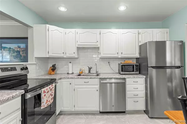 Clinton Twp, MI 48035,35615 Shook Lane