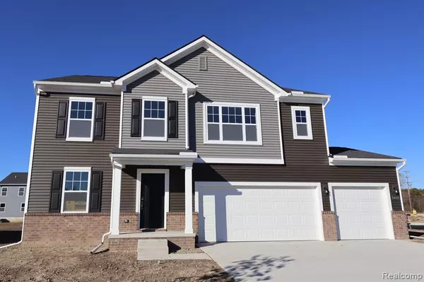 54823 Heron Circle, New Baltimore, MI 48047