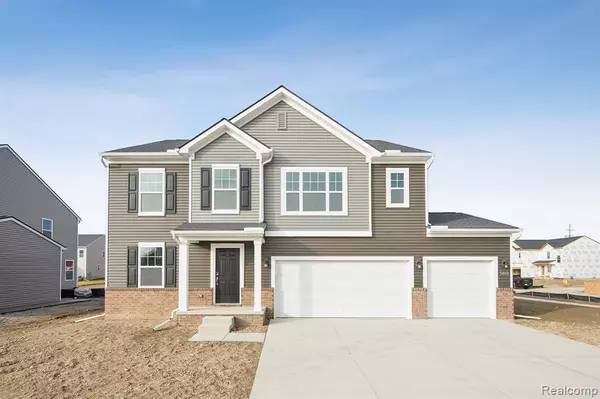 54823 Heron Circle, New Baltimore, MI 48047