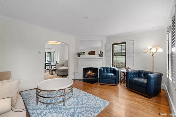 Birmingham, MI 48009,228 GEORGE Street