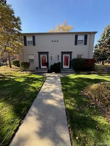 1702 Graefield Road, Birmingham, MI 48009