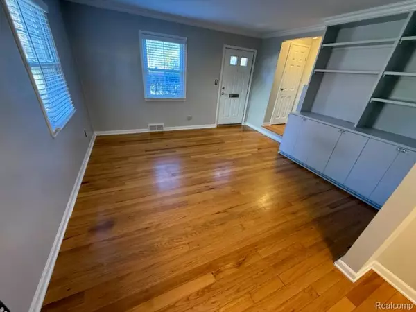 Birmingham, MI 48009,1702 Graefield Road