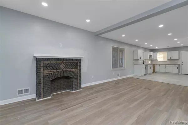 Detroit, MI 48234,7568 Quinn Street