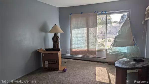 Redford, MI 48239,26760 Joy