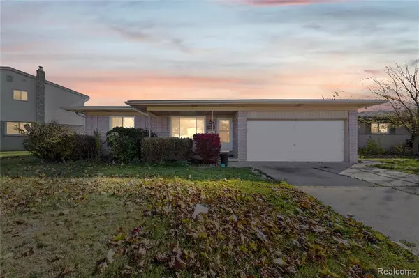 34576 Hawke Drive, Sterling Heights, MI 48310