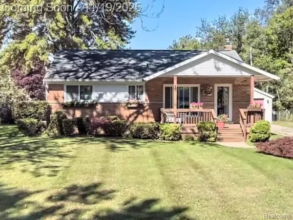 3855 Anoka Drive, Waterford, MI 48329