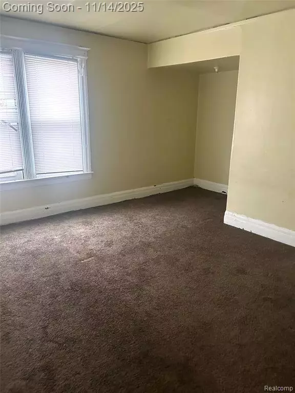 Detroit, MI 48213,5815 McClellan Street