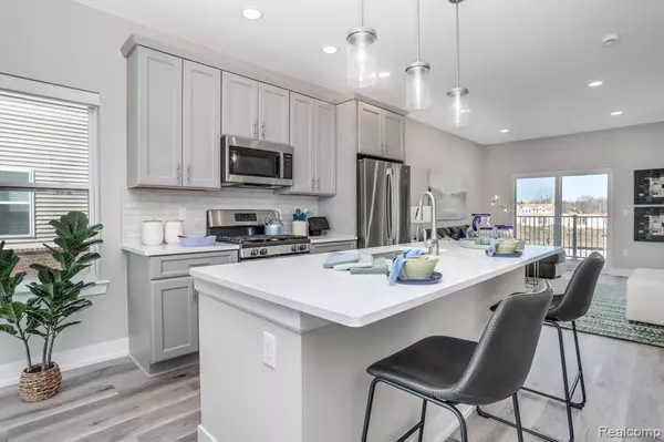 Farmington, MI 48336,33080 Townhill Road