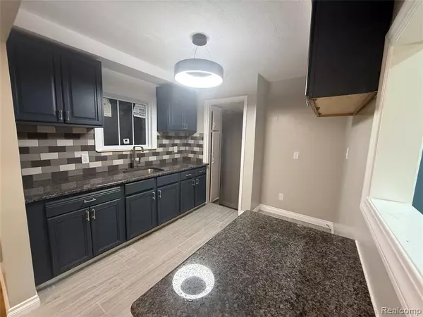 Detroit, MI 48239,13756 W Outer Drive