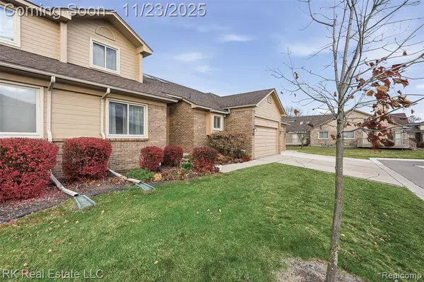 Macomb, MI 48044,15375 Windmill Court