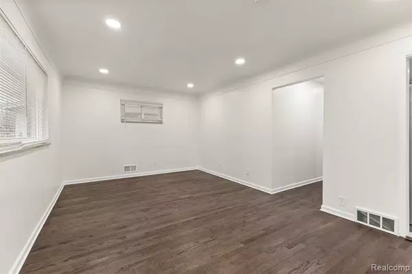 Dearborn, MI 48124,3841 Westpoint Street