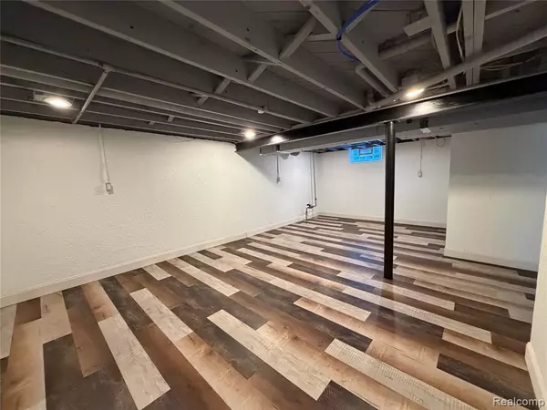 Royal Oak, MI 48067,1420 S Campbell Road