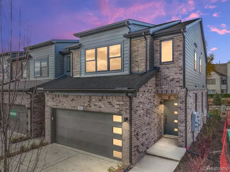 3018 Canopy Tree Way, Ann Arbor, MI 48103