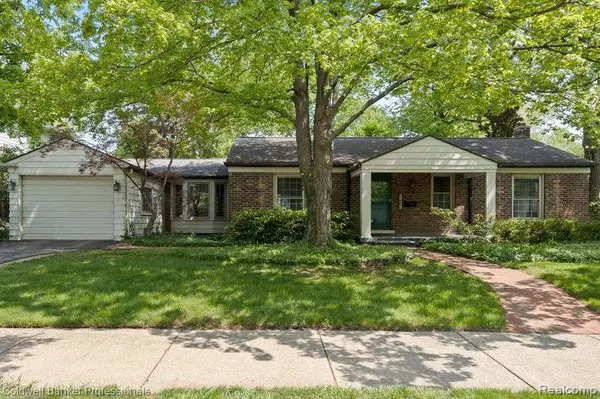 1845 PEMBROKE, Birmingham, MI 48009