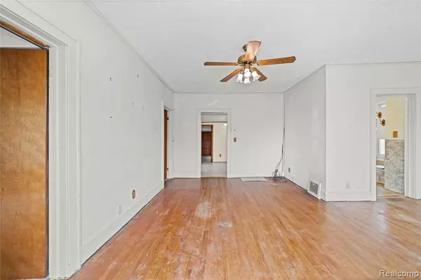 Wayne, MI 48184,35720 Brush Street