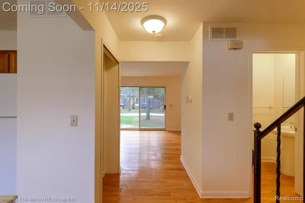 Ann Arbor, MI 48104,2748 Page Avenue